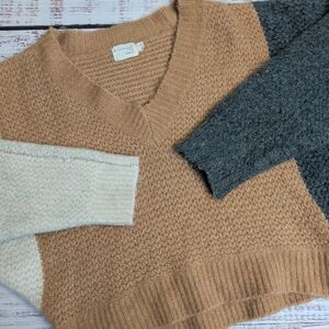 Dreamers by debut sweater Women’s Size X-Small Knit Color Block Cropped Sweater
